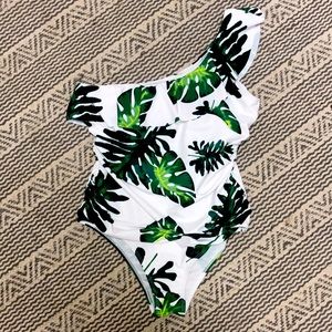Maternity swimsuit. Size M